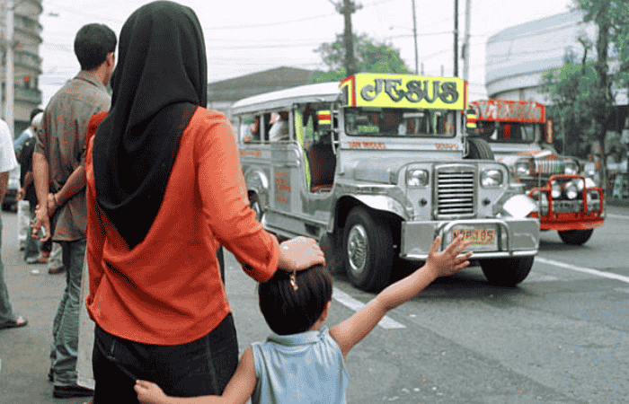 セブ島移動手段　ジプニー