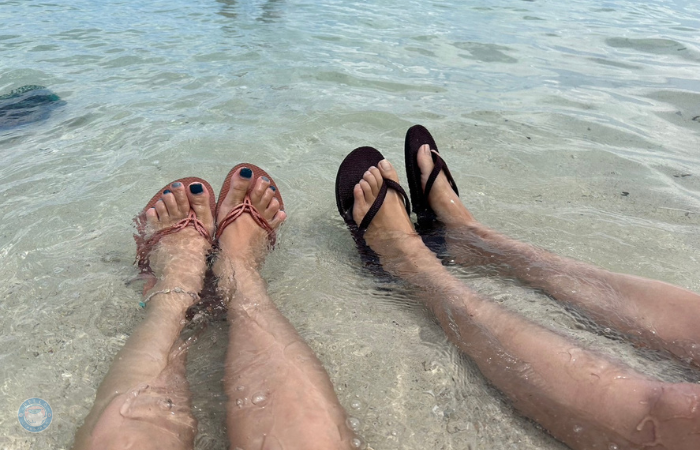 ジンベイザメツアー　持ち物　サンダル