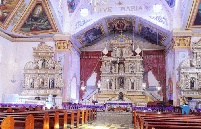 ボホール島　バクラヨン教会